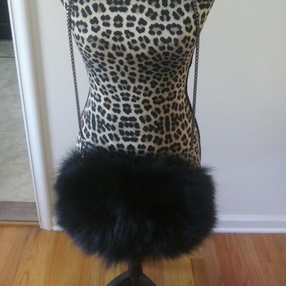 New Black FOX Fur Muff Purse zipper top (can slide hands into openings on side) - Picture 1 of 2